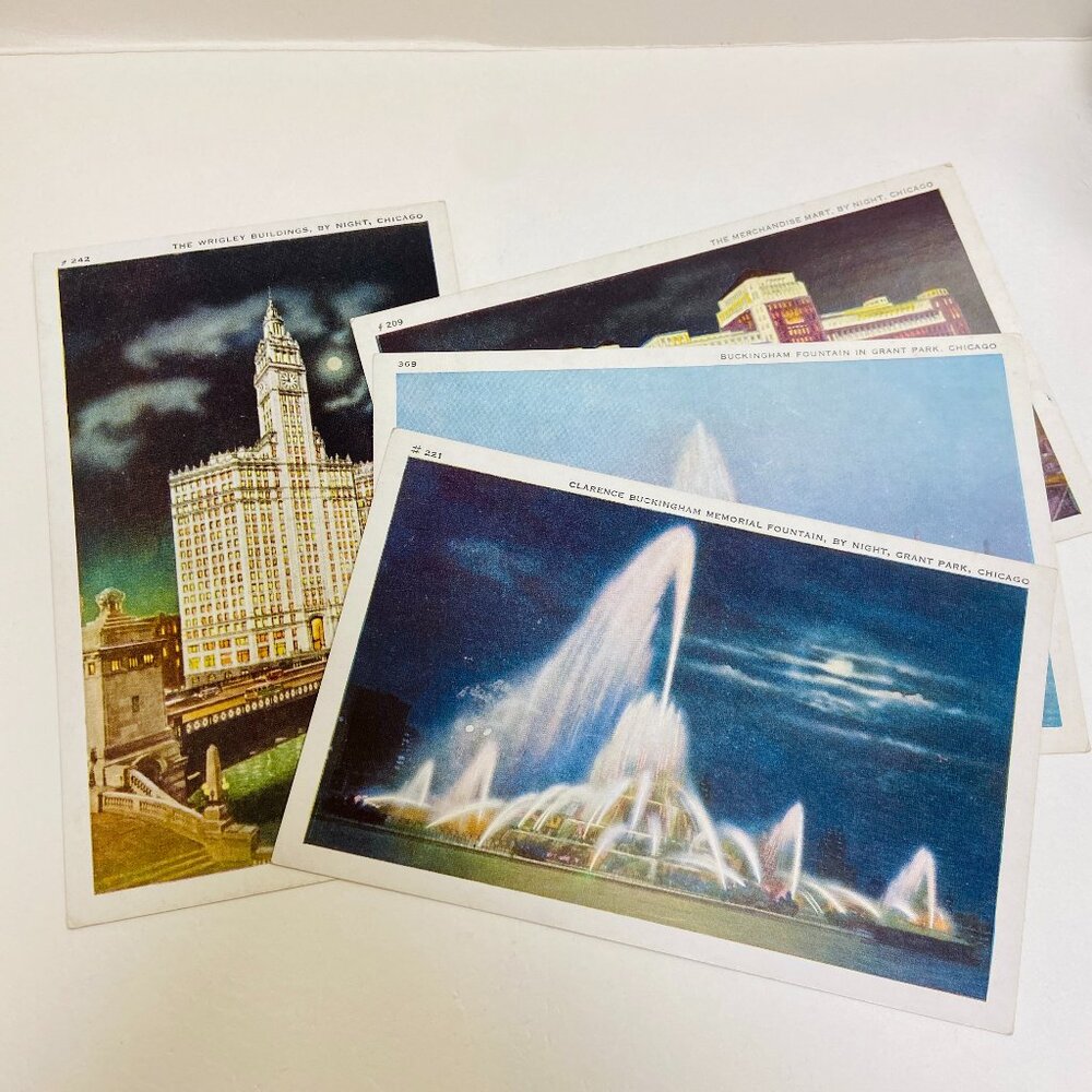 Genuine Vintage 1930s Chicago Memorabilia Postcards
